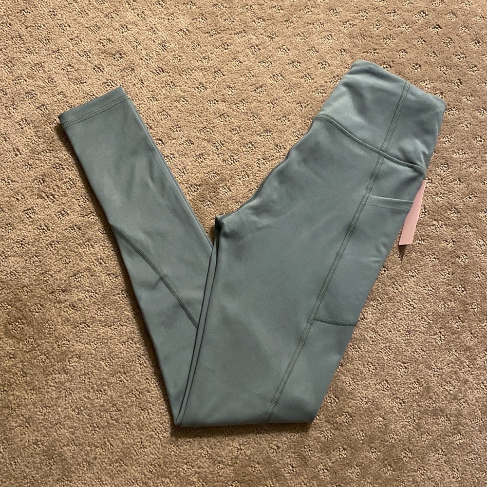 Incredible Essential Legging by Victoria Secret